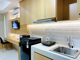 Homey And Cozy Living Studio Pollux Chadstone Apartment