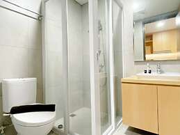 Homey And Cozy Living Studio Pollux Chadstone Apartment