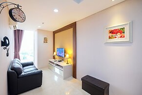 Spacious And Comfy 2Br At L'Avenue Pancoran Apartment