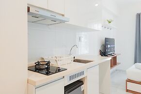 Restful And Homey Studio At Sky House Alam Sutera Apartment