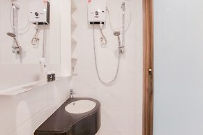 Restful And Homey Studio At Sky House Alam Sutera Apartment