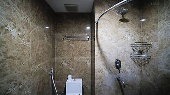 Modern And Compact Studio At Grand Sungkono Lagoon Apartment