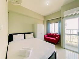 Warm And Homey Studio At Royal Sentul Park Apartment