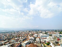 Cozy And Comfy 2Br At Apartment Gateway Ahmad Yani Cicadas