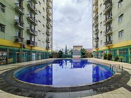 Serene Studio Room At 5Th Floor Suites @Metro Apartment