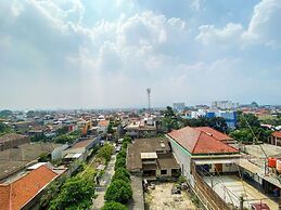 Serene Studio Room At 5Th Floor Suites @Metro Apartment