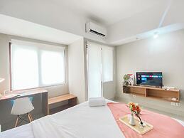 Modern Look Studio Apartment At Gateway Park Lrt City Bekasi