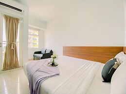 Cozy And Homey Studio At Springlake Summarecon Bekasi Apartment