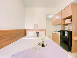 Cozy And Homey Studio At Springlake Summarecon Bekasi Apartment