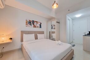 Comfortable And Homey Studio Room At Barsa City Apartment