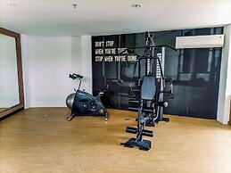 Comfortable And Homey Studio Room At Barsa City Apartment