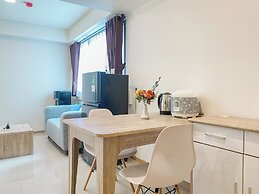 Homey And Spacious 2Br At Meikarta Apartment