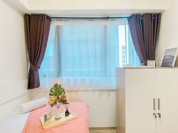 Homey And Spacious 2Br At Meikarta Apartment