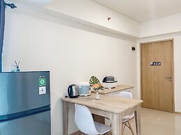 Homey And Spacious 2Br At Meikarta Apartment