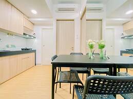 Modern And Serene Look 2Br Tokyo Riverside Pik 2 Apartment