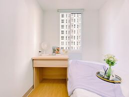 Modern And Serene Look 2Br Tokyo Riverside Pik 2 Apartment