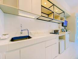 Comfy Studio At Tokyo Riverside Pik 2 Apartment