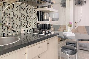 Good Choice And Homey 2Br At Bassura City Apartment