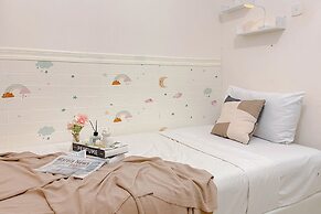 Good Choice And Homey 2Br At Bassura City Apartment