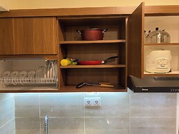 Comfort Look 2Br At Meikarta Apartment