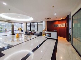 The Elite Enclave Studio At Beverly Dago Apartment