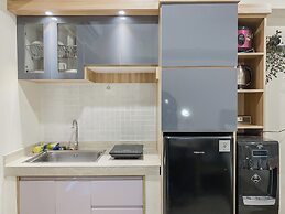 Good Place And Homey Studio Meikarta Apartment