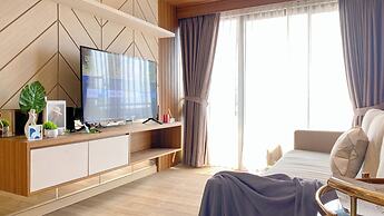 Modern Look 2Br At Puri Garden Apartment