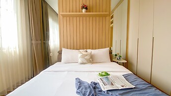 Modern Look 2Br At Puri Garden Apartment