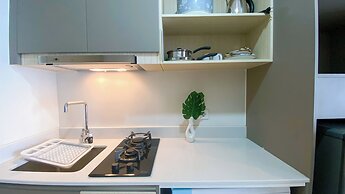 Good And Modern Look Studio At Gold Coast Apartment