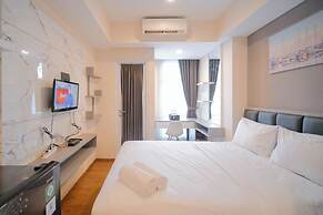 Compact And Comfortable Living Studio At Grand Sungkono Lagoon Apartme