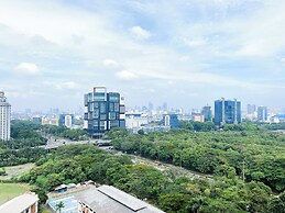 Good And Homey Studio Apartment At Springhill Terrace Residence