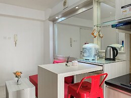 Warm And Homey 2Br At Bassura City Apartment