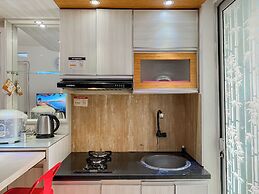 Warm And Homey 2Br At Bassura City Apartment