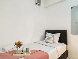 Warm And Homey 2Br At Bassura City Apartment