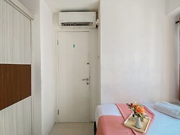 Warm And Homey 2Br At Bassura City Apartment