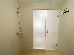 Spacious And Minimalist 3Br At Gateway Pasteur Apartment