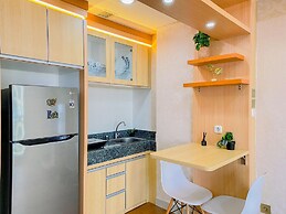 Good Place And Spacious Studio Transpark Cibubur Apartment