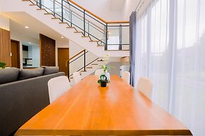 Vimala Hills Villa Gadog Puncak 3Br For 12 Pax