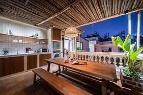 UNIQUE Creative Apartment w ROOFTOP Garden