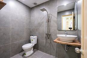 UNIQUE Creative Apartment w ROOFTOP Garden