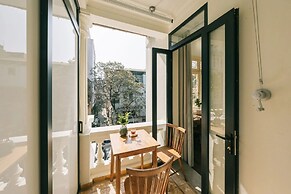 UNIQUE Creative Apartment w ROOFTOP Garden