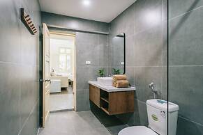 UNIQUE Creative Apartment w ROOFTOP Garden