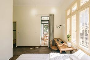 UNIQUE Creative Apartment w ROOFTOP Garden