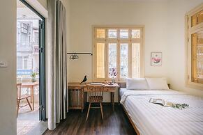 UNIQUE Creative Apartment w ROOFTOP Garden