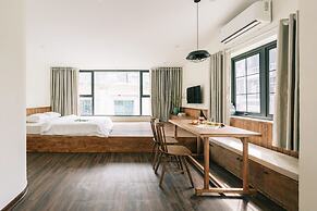 UNIQUE Creative Apartment w ROOFTOP Garden