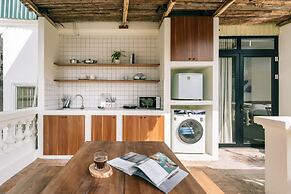 UNIQUE Creative Apartment w ROOFTOP Garden