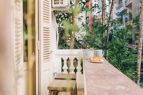 UNIQUE Creative Apartment w ROOFTOP Garden