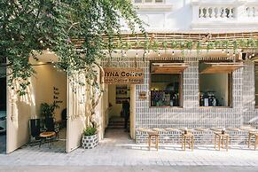 UNIQUE Creative Apartment w ROOFTOP Garden