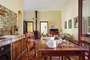 Casale Della Pergola Eco-friendly by the sea