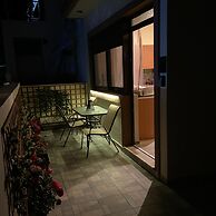 Casa Terra is Near Hillside Area Airport Beach